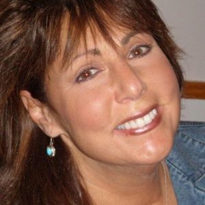 Meet your Posher, Benay